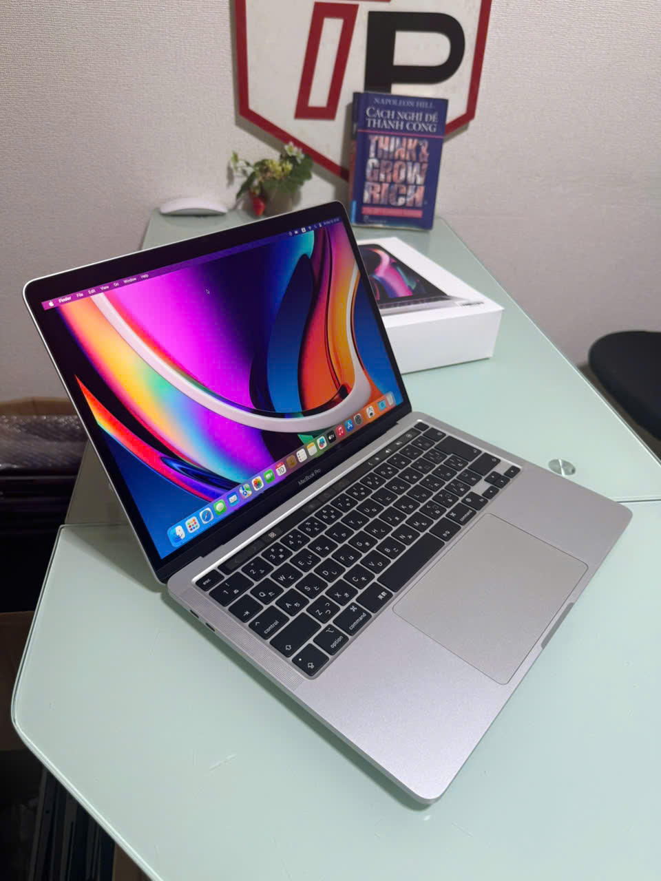 MacBook Pro 2020 M1 13.3インチ 8GB SSD256GB Amazon.com: Apple MacBook Pro 2020 with Apple M1 Chip (13